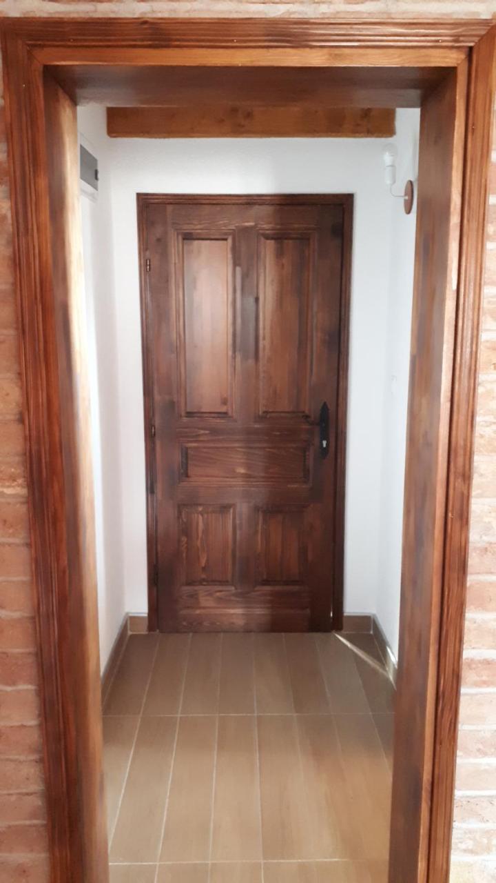 Bed and Breakfast Konoba Ognjiste Sokolac  Exterior foto