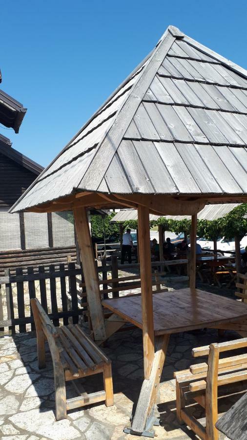 Bed and Breakfast Konoba Ognjiste Sokolac  Exterior foto
